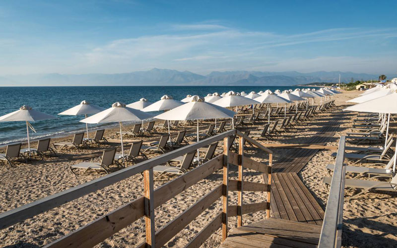 ACHARAVI BEACH HOTEL 4*